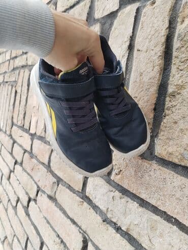 patike 32: Reebok patike za decake br 32 — 3