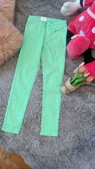 Pantalone: Nove sa etiketom pantalone akcija sve vel 1500 din olus poklon — 2