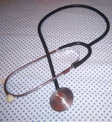 Medicinska oprema: SLUSALICE 2 PARA. PLAVA I CRNA GUMA. CENA JE ZA 1PAR, AKO NEKO ZELI — 2