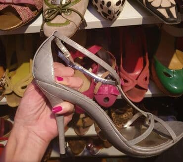 patike sa vazdušnim đonom: Sandals, 37.5 — 5