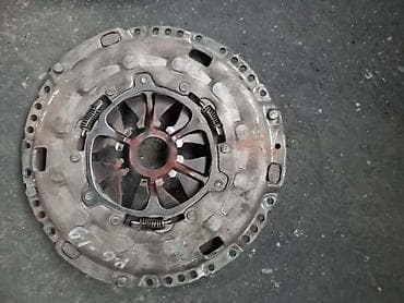 KORPA KVAČILA 1.9 TDI ZA VOLKSWAGEN TOURAN, GOLF 5, PASSAT B6 OD 2004
