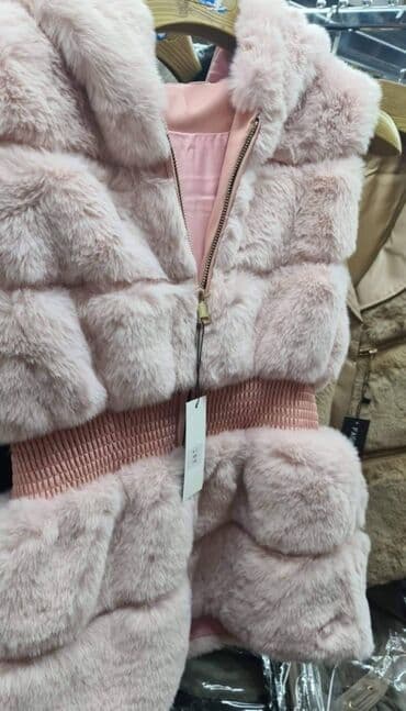 prsluk sako: Roze bebi prsluk
4000 din — 1