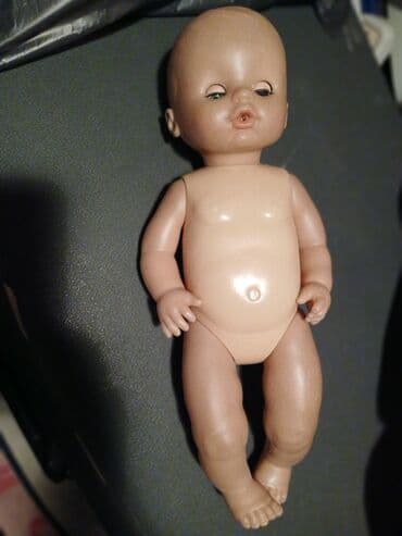 Beba lutka – klasični model od čvrste plastike - Realistične na lalafo.rs Beba lutka – klasični model od čvrste plastike - Realistične