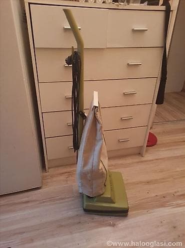 peci na pelet cene: Stari retro stapni usisivaci Iskra TK 7005 R i 202 S. Nepoznato — 2