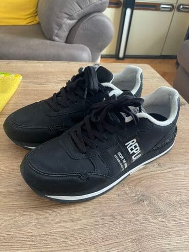 muski kais tommy hilfiger original: Trainers, Replay, size - 45 — 1