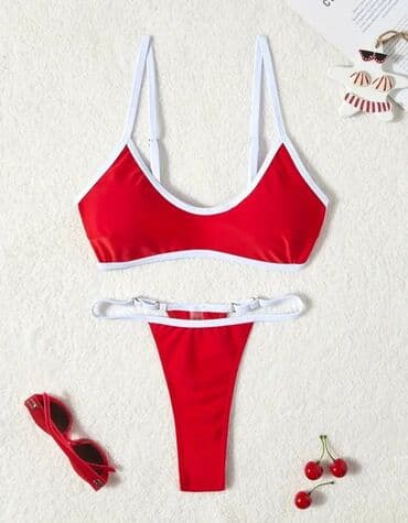 jednodelni kupaci lisca: Swimsuits — 1