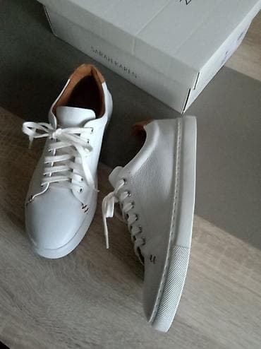 Sarah Karen bele patike – minimalističke kožne lifestyle patike -