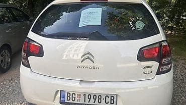 rolsue cena: Citroën C3 – hečbek, bela boja, BG tablice. Ključne karakteristike: - — 6