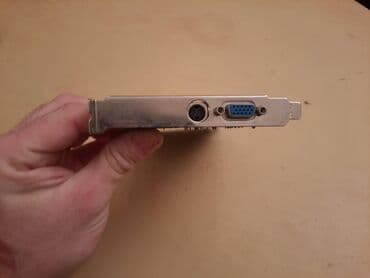 Video Cards & Sound Cards: Neka stara AGP graficka za kompjuter,desktop racunar.
Ispravna — 3