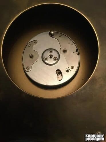 mindjuse preko celog uveta: Vintage Angelus sat navijac Navija se na 8 dana. Ceo je od mesinga — 2