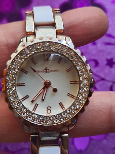 Ženski ručni sat Bijou Brigitte - Kućište okruglog oblika u na lalafo.rs Ženski ručni sat Bijou Brigitte - Kućište okruglog oblika u