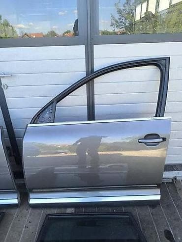 Karoserija: VRATA MIS SIVA LR7P ZA VOLKSWAGEN TOUAREG OD 2003. DO 2010. GOD. | — 5