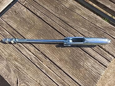 Furniture: Zidni - stubni anker za sajlu. Uku9na dužina ankera 600mm, dužina — 2