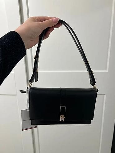 mali rančevi: Elegantna crna mini Tommy Hillfiger torba - Materijal: koza - Boja — 1