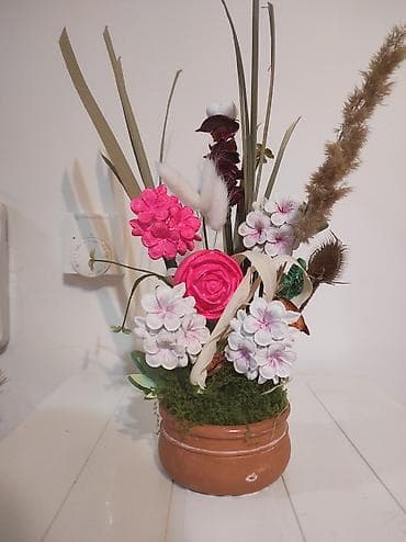 Ručne dekorativne aranžmane u saksiji - Unikatne kompozicije od na lalafo.rs Ručne dekorativne aranžmane u saksiji - Unikatne kompozicije od