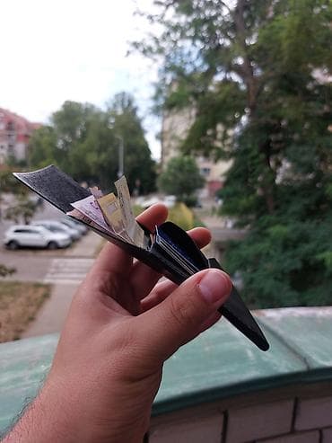 mona zenski novcanici: Minimalistički novčanik od crne kože - Kompaktan dizajn tankog — 4