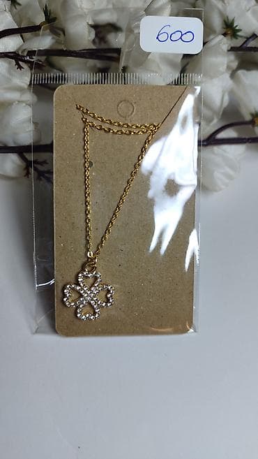 materijal za nakit: Ogrlica sa priveškom u obliku četvorolisne deteline - Lanac: zlatne — 4