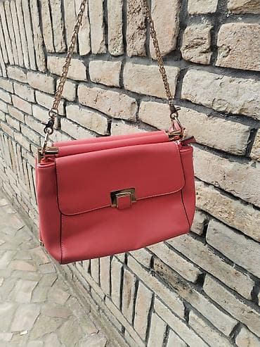 Kozna torba kao nova - Materijal: prirodna koža, glatke teksture -