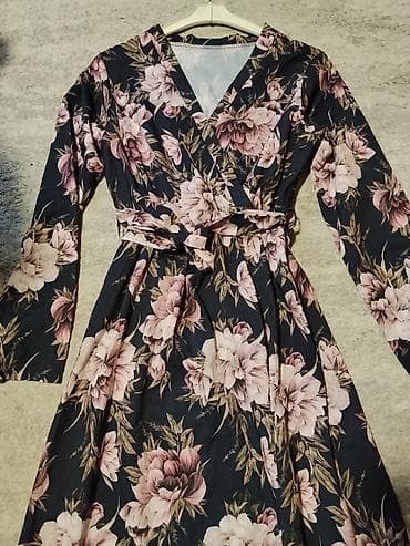 Sweatpants: Duga ženska haljina s cvetnim dezenom - Model: maxi haljina sa — 2