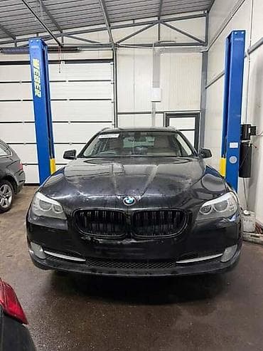 serbia auto market: BMW 520 F11 2013. GOD. - KOMPLETAN AUTO U DELOVIMA | Bmw F11 520d — 1