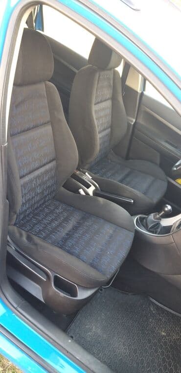 Oldsmobile: Peugeot 307: 2 l | 2004 year 331337 km Limousine — 14