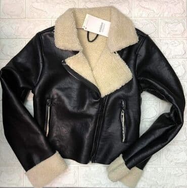 jakna 42: 36.38.38.40.42. 
5400 — 1