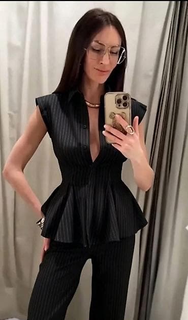 kosem: Ženski komplet sa prugama – bluza sa peplum krojem i pantalone - — 7