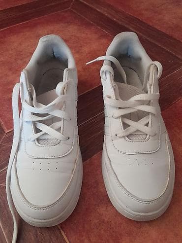 muske cizme za sneg: Zenske Adidas bele patike – klasičan model sa tri pruge - Brend — 1