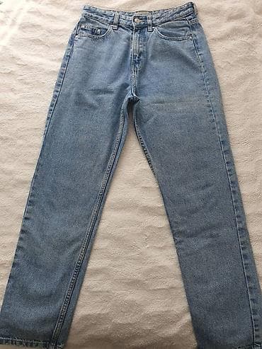 zelene farmerke: Sinsay mom fit farmerke 34. Skoro nove. Struk 34 cm, prepone 28.5 cm — 2