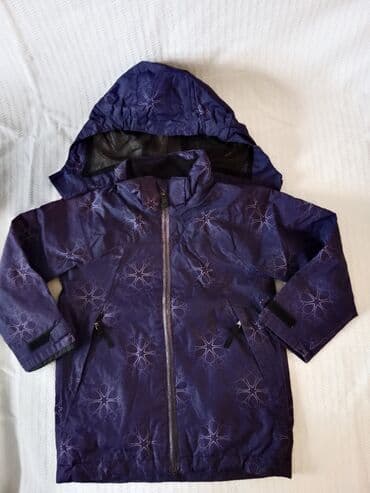 lezaljka za bebe sa igrackama: H&M, Puffer jacket, 104-110 — 1