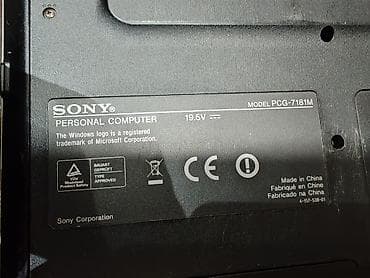 rerna na plin: NEISPITANI 2LAPTOPA I XBOX360 - **Sony VAIO laptop** u srebrnoj boji — 8