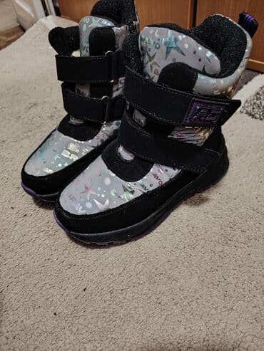 Autosedišta: Dečje zimske čizme sa toplom postavom, 32 poštarina 340 uplatom na — 2