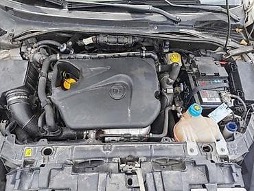 dobar punjac za akumulator: | FIAT GRANDE PUNTO T-JET 2007. GODIŠTE | Poznati T-jet — 6