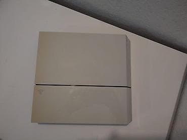 kraljica peci na drva cena: Sony PlayStation 4 (PS4) – Glacier White - Konzola PS4 u beloj — 4