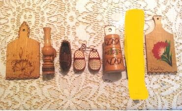 set keramickih nozeva: Mali kuhinjski set Mali kuhinjski set iz 80-tih godina. Lično — 1