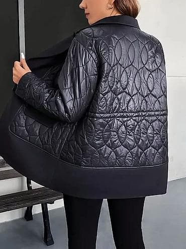 zara papuce sa biserima: Ženska jakna/sako hibrid – crna, sa kombinacijom materijala Ik - — 2