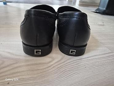 zenske mokasine broj 42: GUESS ženske mokasine – crne - Model: klasične mokasine sa — 4