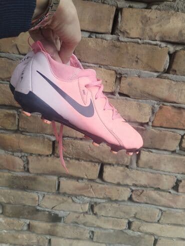 Nike, veličina - 38, Upotrebljenо — 1