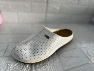 crocs zenske klompe: 41-45
1500din — 3