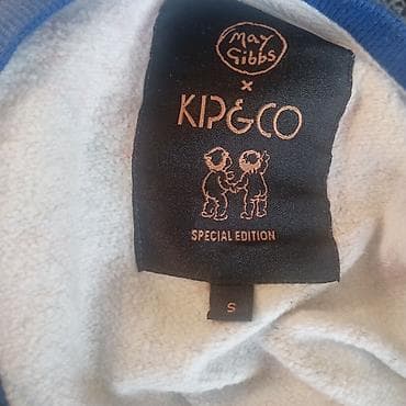 pull and bear dukserice: May Gibbs x Kip&Co duks – Special Edition - Model: uniseks/ženski — 3