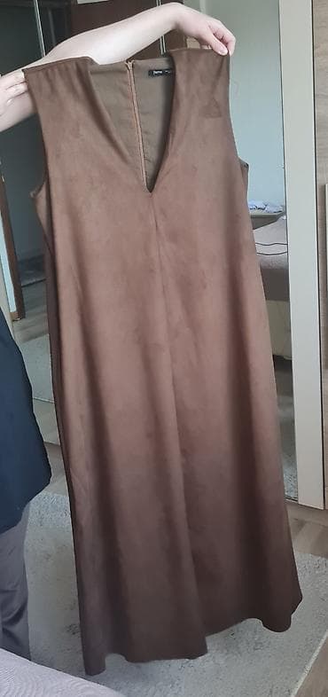 Haljine: Haljina nova, materijal mekan, poput velura — 1