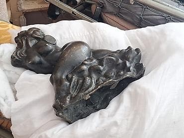 Prehrambeni proizvodi: Bronzana skulptura 8kg– ženski akt u poluležećem položaju - — 2