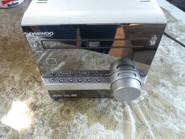 Foto i video kamere: Daewoo RD 300. Teska i dugacka linija; cd neotvara vratanca — 2