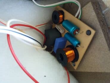 Zvučnici i stereo sistemi: T+A pp120s(visoke)-delovi -kutije- prazne; 77x26,5x24(d)cm; potrebno — 6