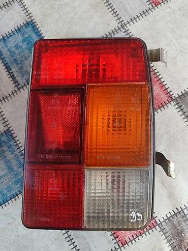 kalorifer za kola: Stop lampe leva i desna Lada 2104 Karavan br.3. Polovno. Ocuvano. U — 4