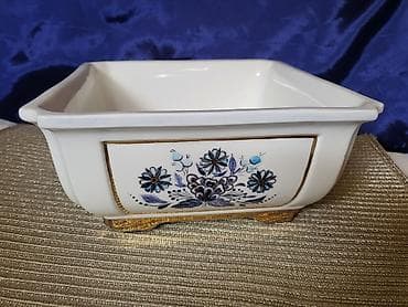 staklene cinije sa poklopcem: Cinija nova porcelanska 1999g.Rucno oslikana pa glazirana. Lux — 2