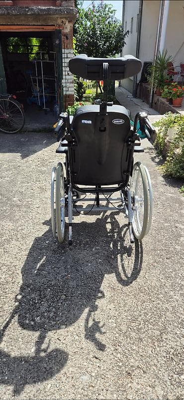 Na prodaju invalidska kolica "Rea Clemantis" -Invacare. Jedan od — 2