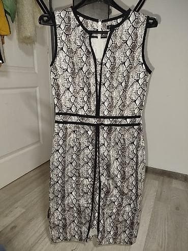 Muška odeća: Haljina bez rukava sa printom zmijske kože - Kroj: struk naglašen — 1