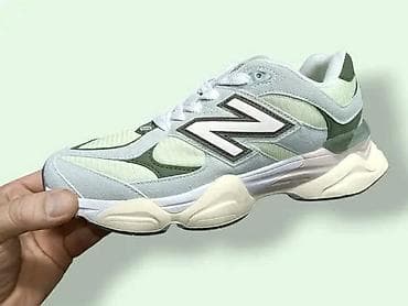 yvonne kone: New Balance patike – model sa masivnim đonom i „N” logotipom sa — 4