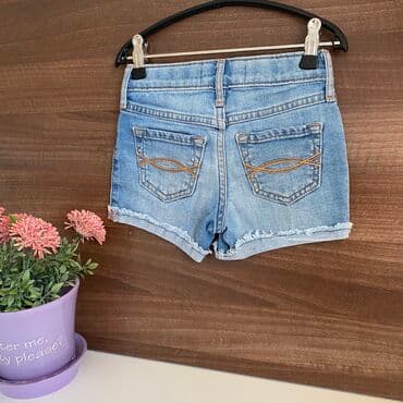 Bodiji i zeke za bebe: Prelep Abercrombie sorts za devojcice Nosen par puta,u super stanju — 3